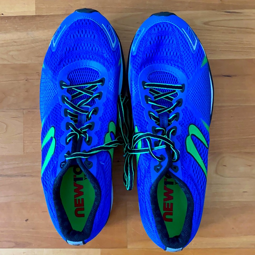 Newton Gravity 6 running shoes size 9.5